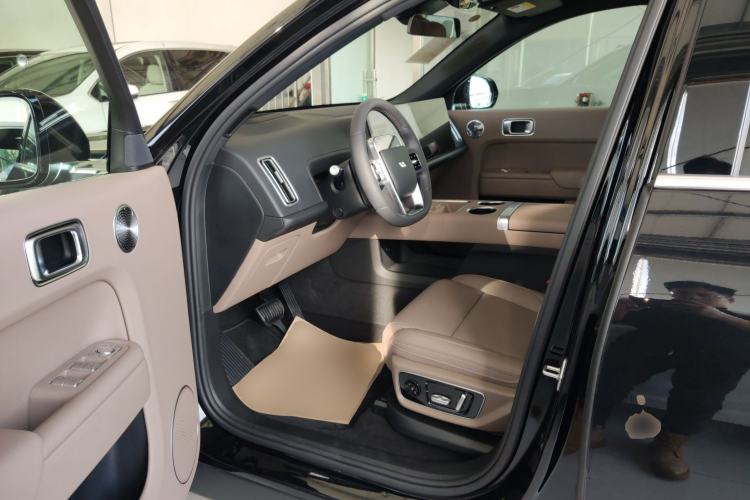 Used Li Auto L7 2025 Ultra Smart Refreshed Edition
