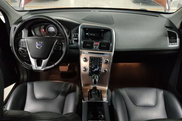 Used Volvo XC60 2016 T5 Smart Upgrade Model