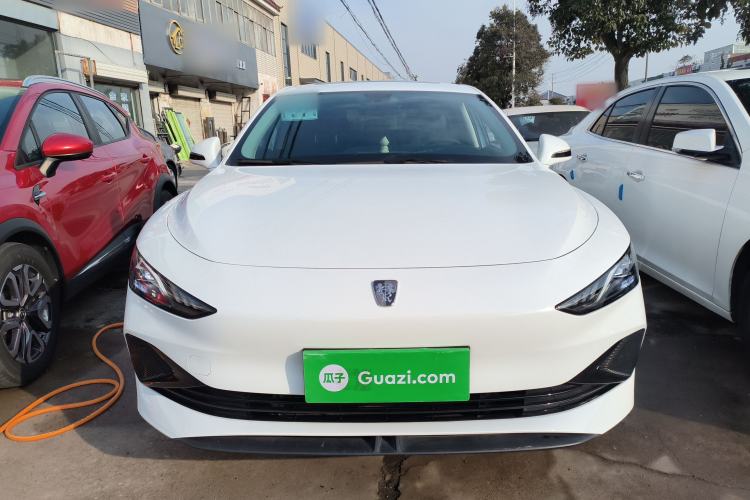 Used Roewe D7 2023 DMH 125km Superior Edition
