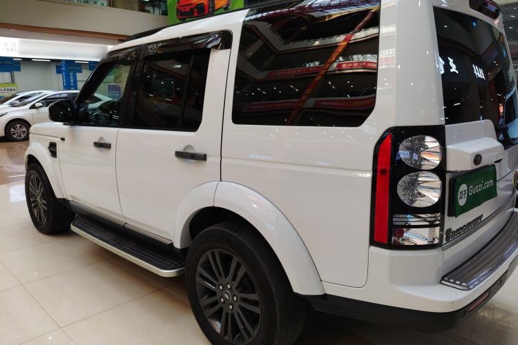 Used Land Rover Discovery 2016 3.0 SC Obsidian Black Heritage Edition SE