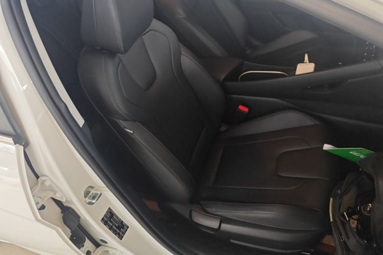 Used Hyundai Elantra 2022 1.5L CVT LUX Prestige Edition
