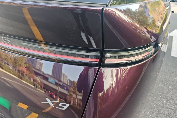 Used XPeng X9 2025 740 Ultra-Long Range Max
