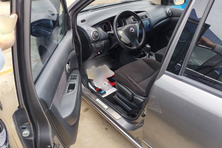 Used Nissan Livina 2013 1.6XL CVT Luxury Edition