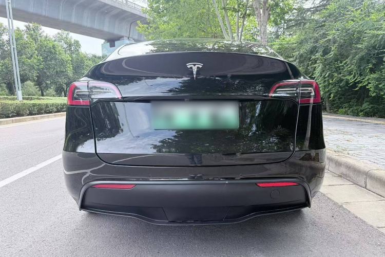 Used Tesla Model Y 2021 Standard Range Rear-Wheel Drive Version
