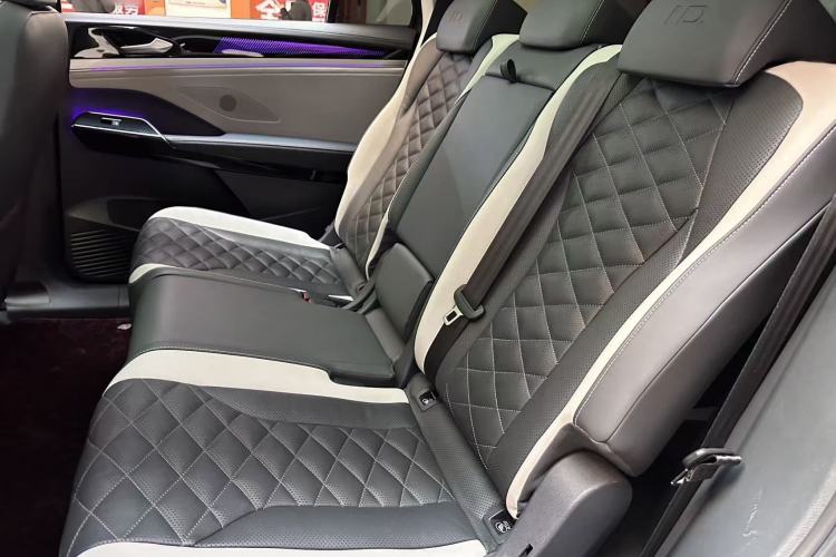 Used Volkswagen ID.6 CROZZ 2021 Long-Range PRO Edition
