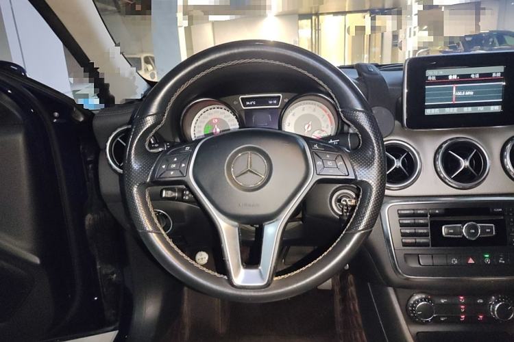 Used Mercedes-Benz GLA 2015 GLA 200 Fashion Model