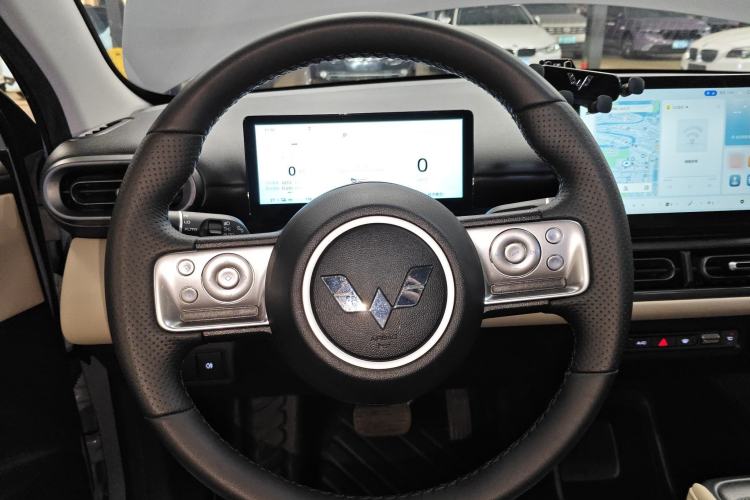 Used Wuling Bingo PLUS 2024 401 km Flagship Edition Four-Seater Version
