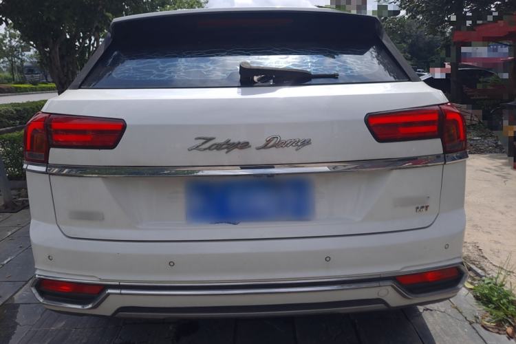 Used Zotye Domy X7 2017 1.8T Manual Luxury Model
