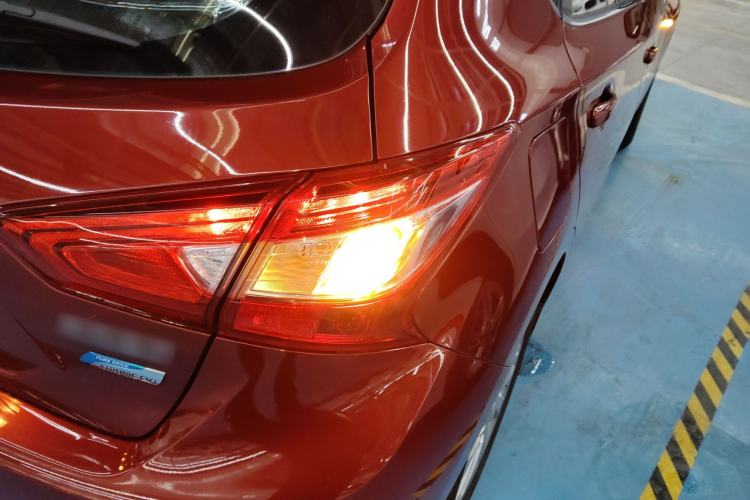 Used Nissan Tiida 2016 1.6L CVT Cool Dynamic Edition