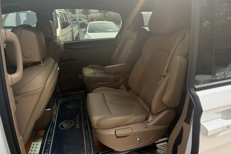 Used Buick GL8 2021 ES Land Cruiser 653T Luxury Edition
