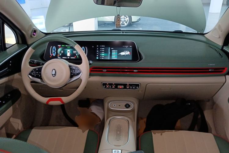 Used ORA Good Cat 2023 401 km Standard Range Premium Version Lithium Iron Phosphate