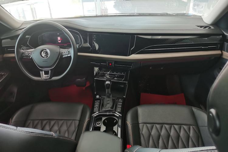 Used Volkswagen Passat 2021 330TSI Luxury Edition
