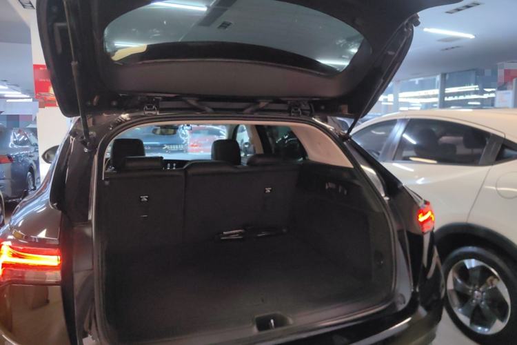 Used Buick Envision 2022 Encore S 552T Two-Wheel-Drive Luxury Model
