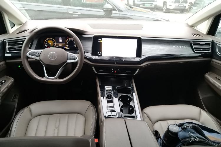 Used Volkswagen Viloran 2024 330TSI Luxury Edition