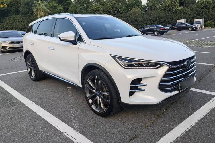 Used BYD Tang New Energy 2018 DM 2.0T All-Wheel Drive Smart Connect Genesis Edition 7 Seats China V Emission Standard