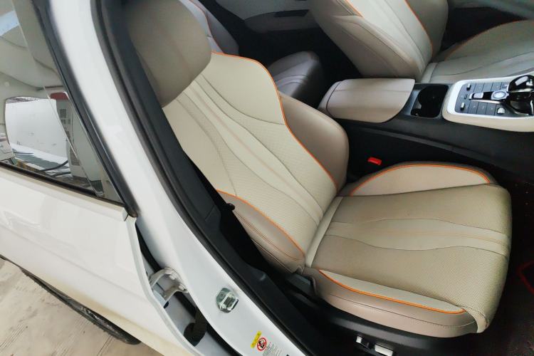 Used BYD Song Pro New Energy 2024 HONOR Edition DM-i 110KM Excellence Model
