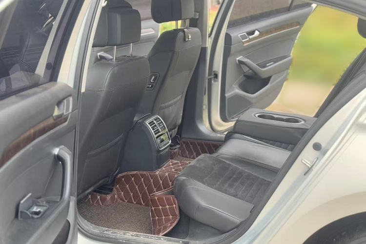 Used Volkswagen Magotan 2017 330TSI DSG Luxury Model
