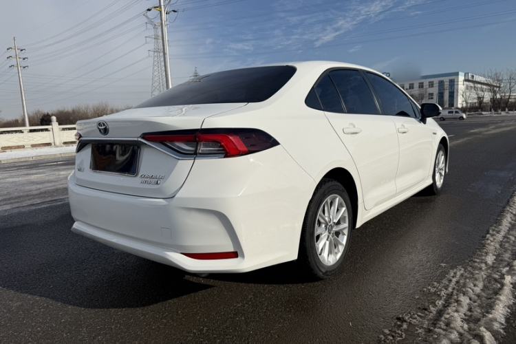 Used Toyota Corolla 2021 Dual-Motor 1.8L E-CVT Elite Edition