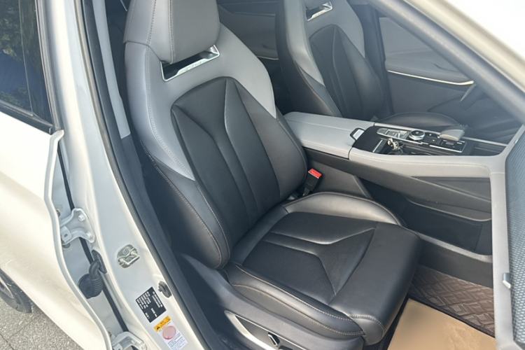 Used Changan CS75 PLUS 2022 2nd Generation 1.5T Automatic Prestige Version
