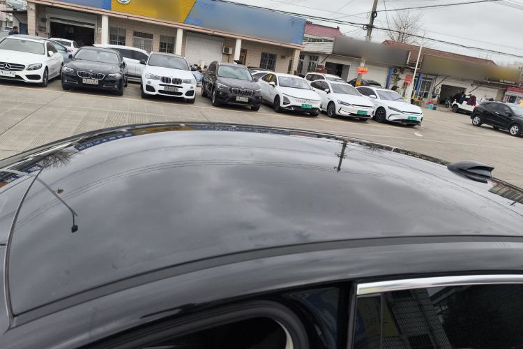 Used Hongqi E-QM5 2022 431 km Charge & Enjoy Edition
