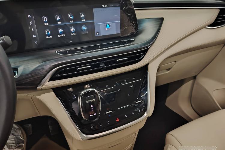 Used Buick GL8 2022 ES Landtrek 653T Luxury Edition
