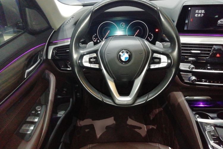 Used BMW 5 Series 2019 Facelifted 530Li Leading Edition Luxury Package
