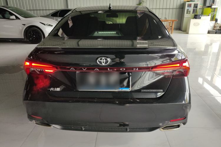 Used Toyota Avalon 2019 2.5L Touring Premium Version China VI Standard
