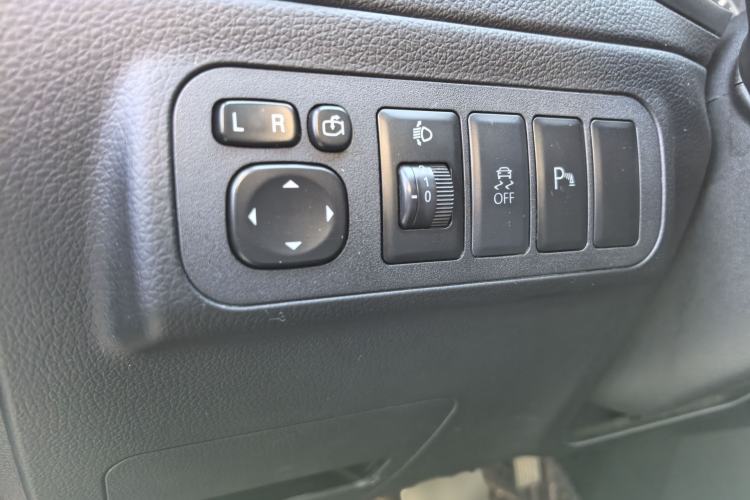 Used Dongfeng Fengon S560 2018 1.8L CVT Urban Model 5 Seats