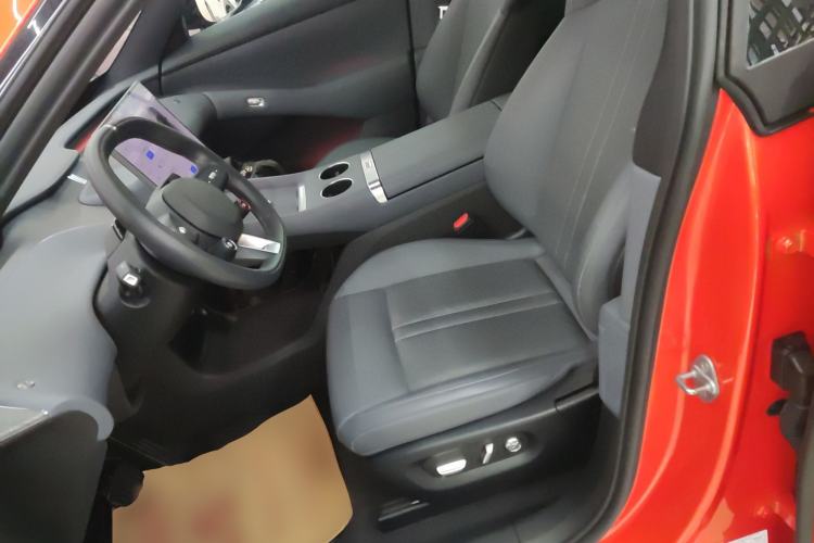 Used  YU7 2025 Ultra-Long Range Rear-Wheel Drive Version
