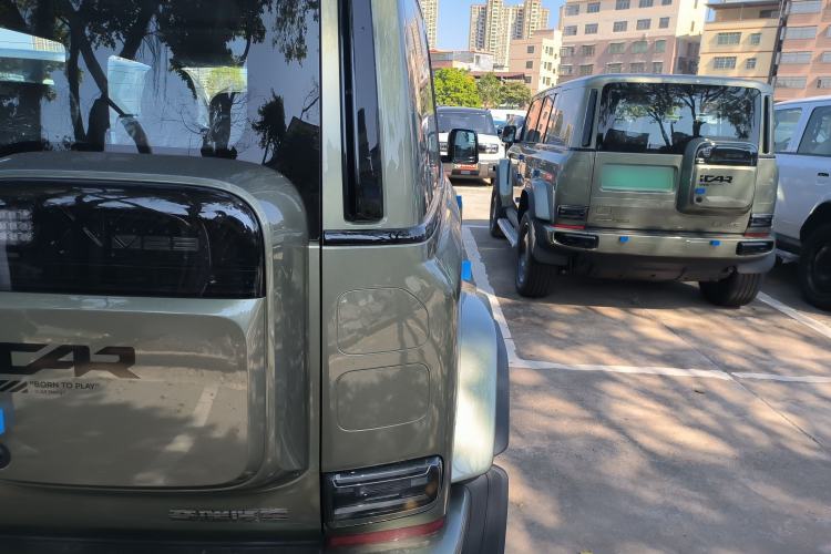 Used  V23 2025 401 Two-Wheel Drive Advanced Edition
