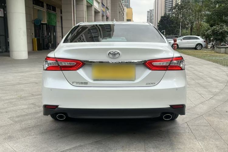 Used Toyota Camry 2021 2.0G Luxury Edition
