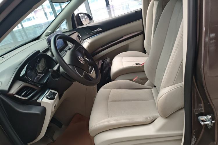 Used Buick GL8 2021 Land Cruiser Executive Class 652T Comfort Model
