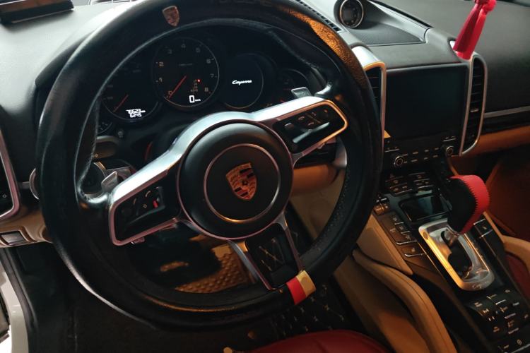 Used Porsche Cayenne 2016 Cayenne Platinum Edition 3.0T