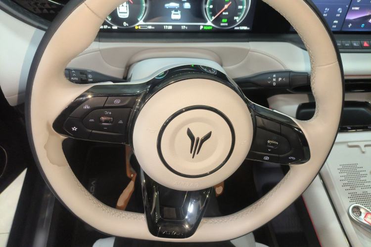 Used VOYAH FREE 2025 318 318 km Rear-Drive Touring Edition
