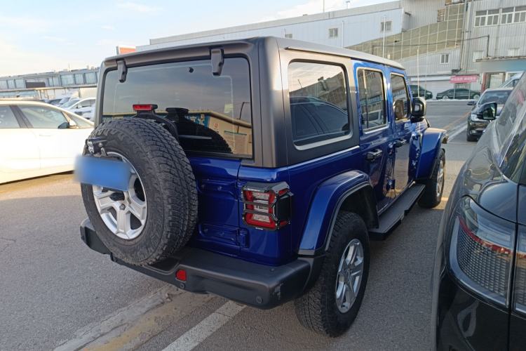 Used  Wrangler 2019 2.0T Sahara Four-Door Version China VI Emission Standard
