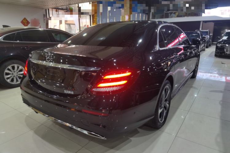 Used Mercedes-Benz E-Class 2019 E 300 L Sporty and Stylish Model