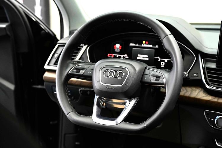 Used Audi Q5L 2021 40 TFSI Fashion Dynamic Model
