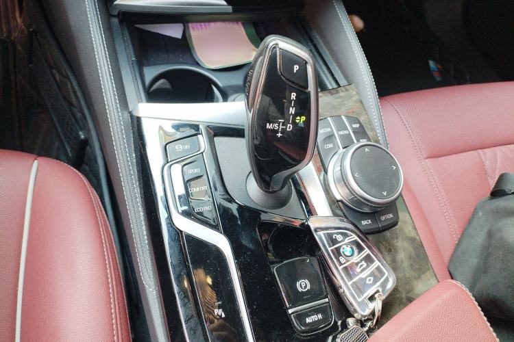 Used BMW 5 Series 2022 525Li M Sport Package