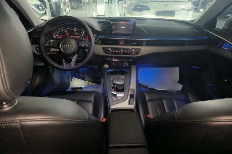 Used Audi A4L 2019 40 TFSI Ambition China VI
