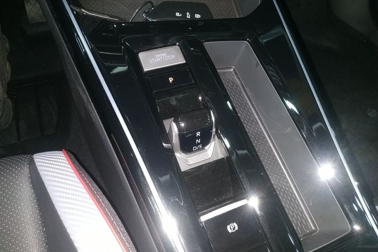 Used Volkswagen Lamando 2025 Lavida L 280TSI DSG Cool & Spicy Edition
