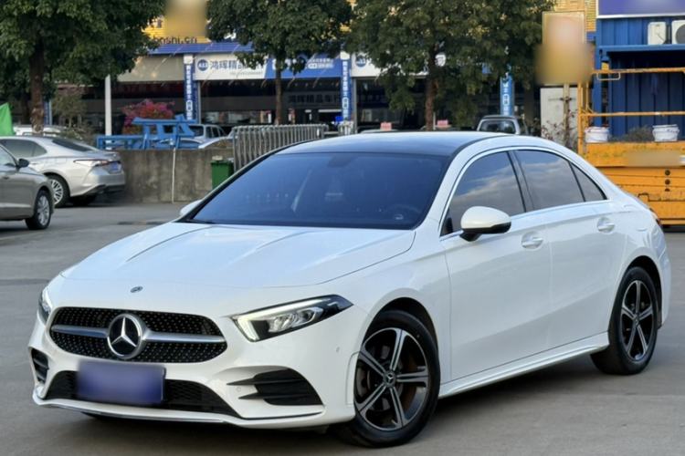 Used Mercedes-Benz A-Class 2022 Second Facelift A 200 L Sport Sedan Fashion Version