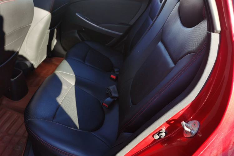 Used Hyundai Verna Ray 2014 1.4L Automatic GLX