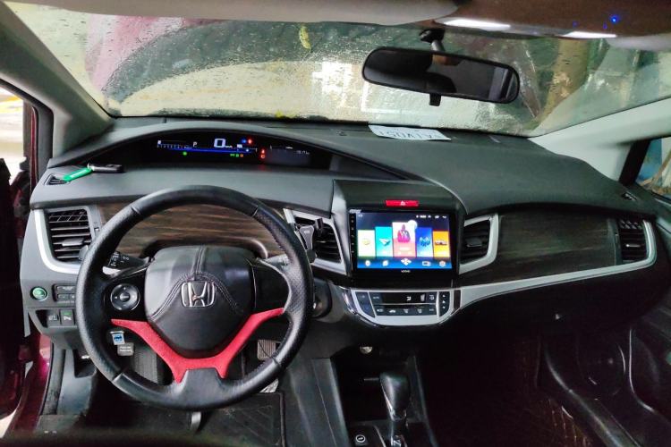 Used Honda Jade 2017 1.8L automatic Comfort version 5 seats
