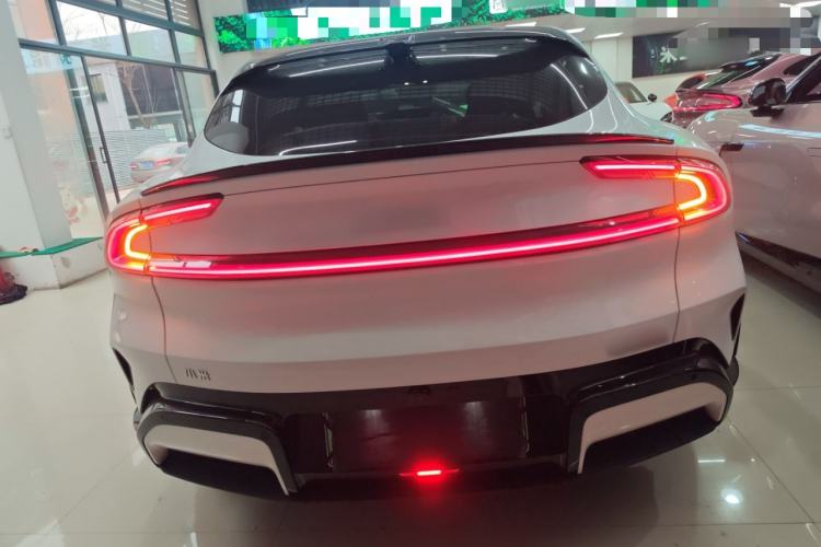 Used  YU7 2025 Ultra-Long Range High-Performance All-Wheel-Drive Max Edition
