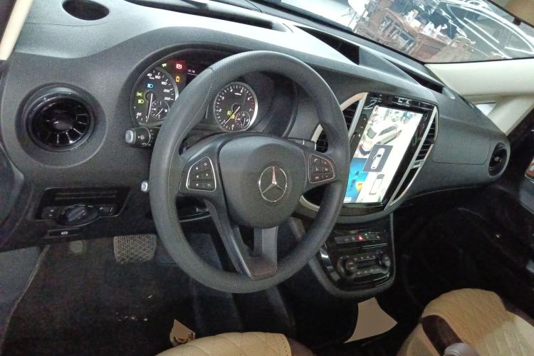 Used Mercedes-Benz Vito 2021 2.0T Elite Version 7 Seats
