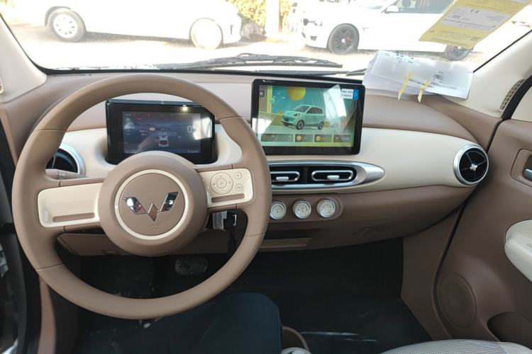 Used Wuling Hongguang MINIEV 2025 Four-Door Version Advanced Edition
