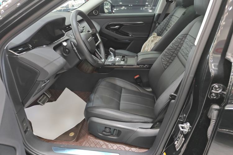 Used Land Rover Range Rover Evoque 2023 Aurora L 249 PS Collins Antique Bronze Special Edition
