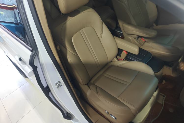 Used Buick GL8 2020 ES Land Cruiser 653T Luxury Edition
