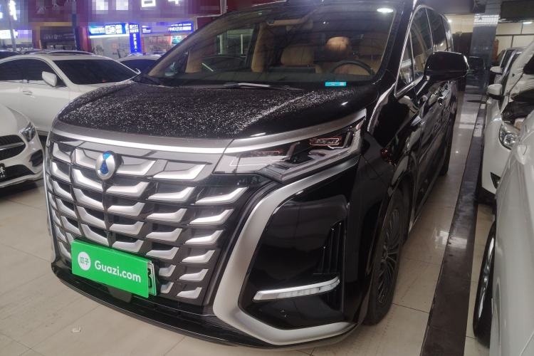 Used Denza D9 2025 DM-i Intelligent Drive 1020 Four-Wheel Drive Prestige Model