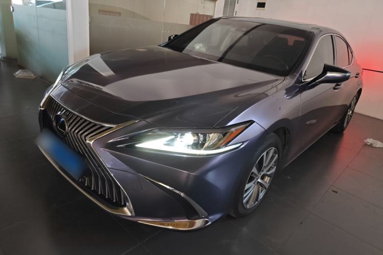 Used Lexus ES 2020 200 Excellence Edition
